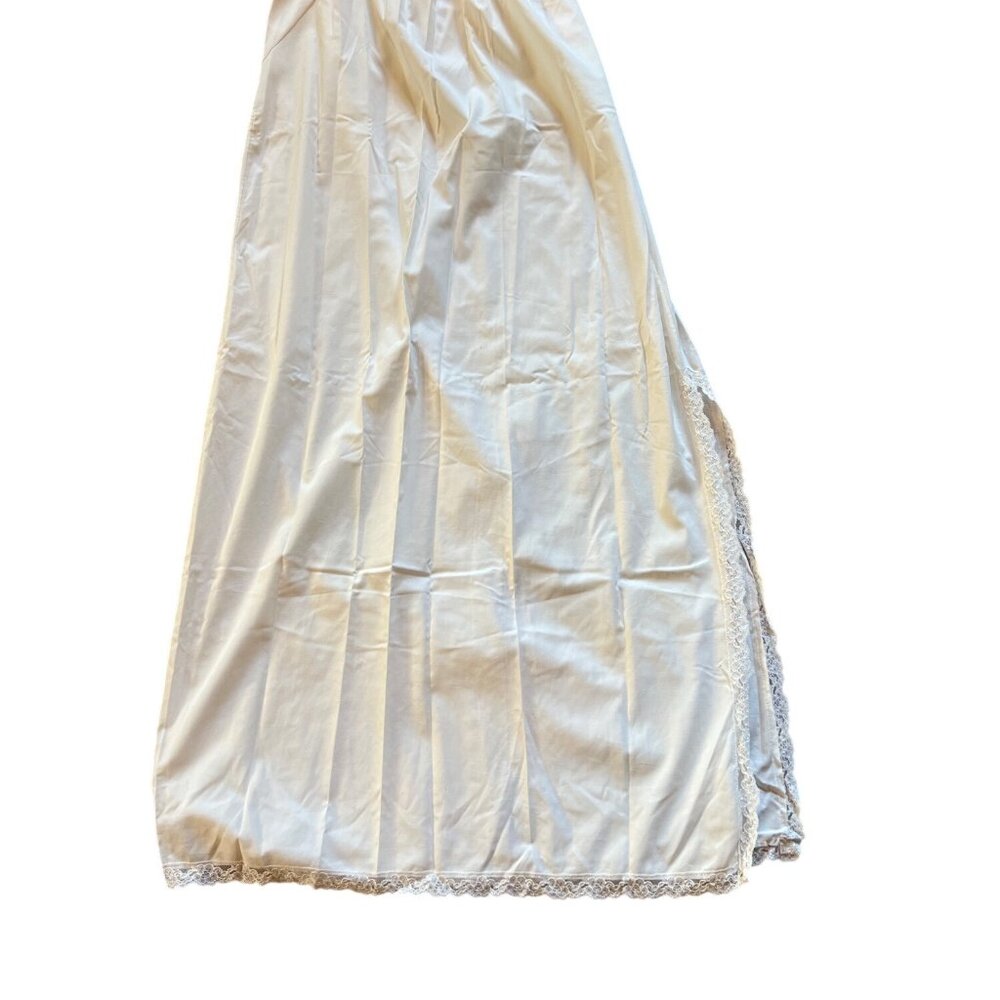 WILMOT nylon white MED LONG slip VINTAGE